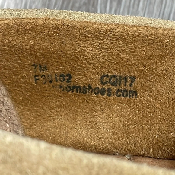 NWOT Born Toby Duo Style F36102 Mais Distressed Suede 7M - Picture 6 of 15